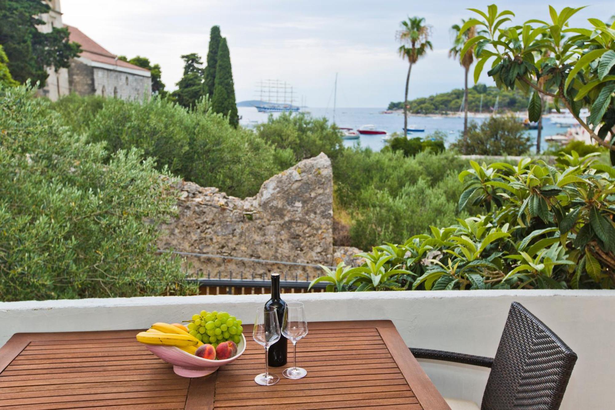 Apartments Grgo Hvar Town Bagian luar foto